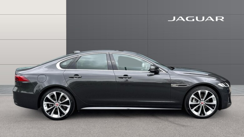 Jaguar XF 2.0 D200 R-Dynamic HSE 4dr Auto AWD Diesel Saloon